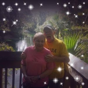 Meet your Posher, Dee